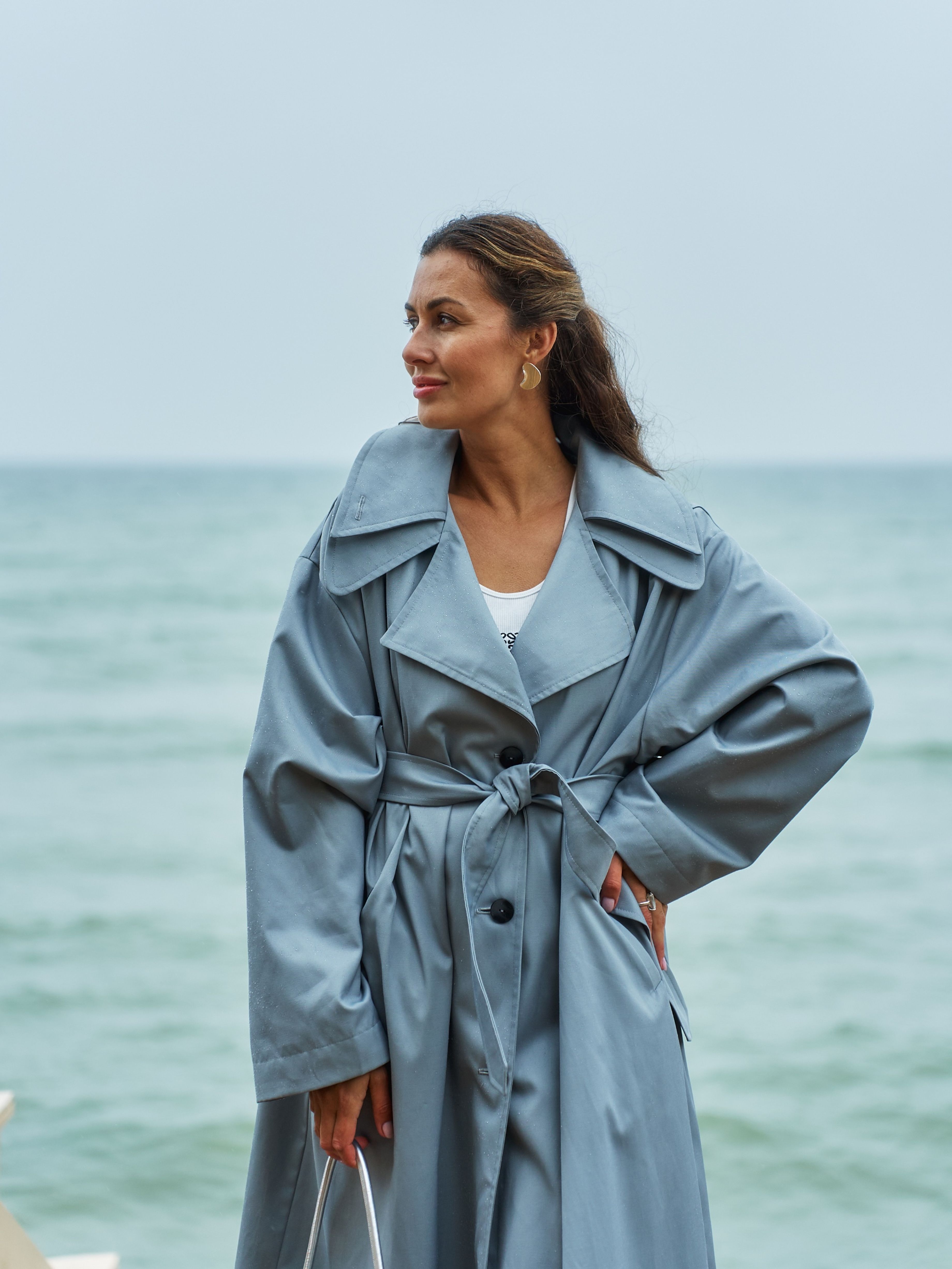 Тренч серо-голубой с двойным воротником