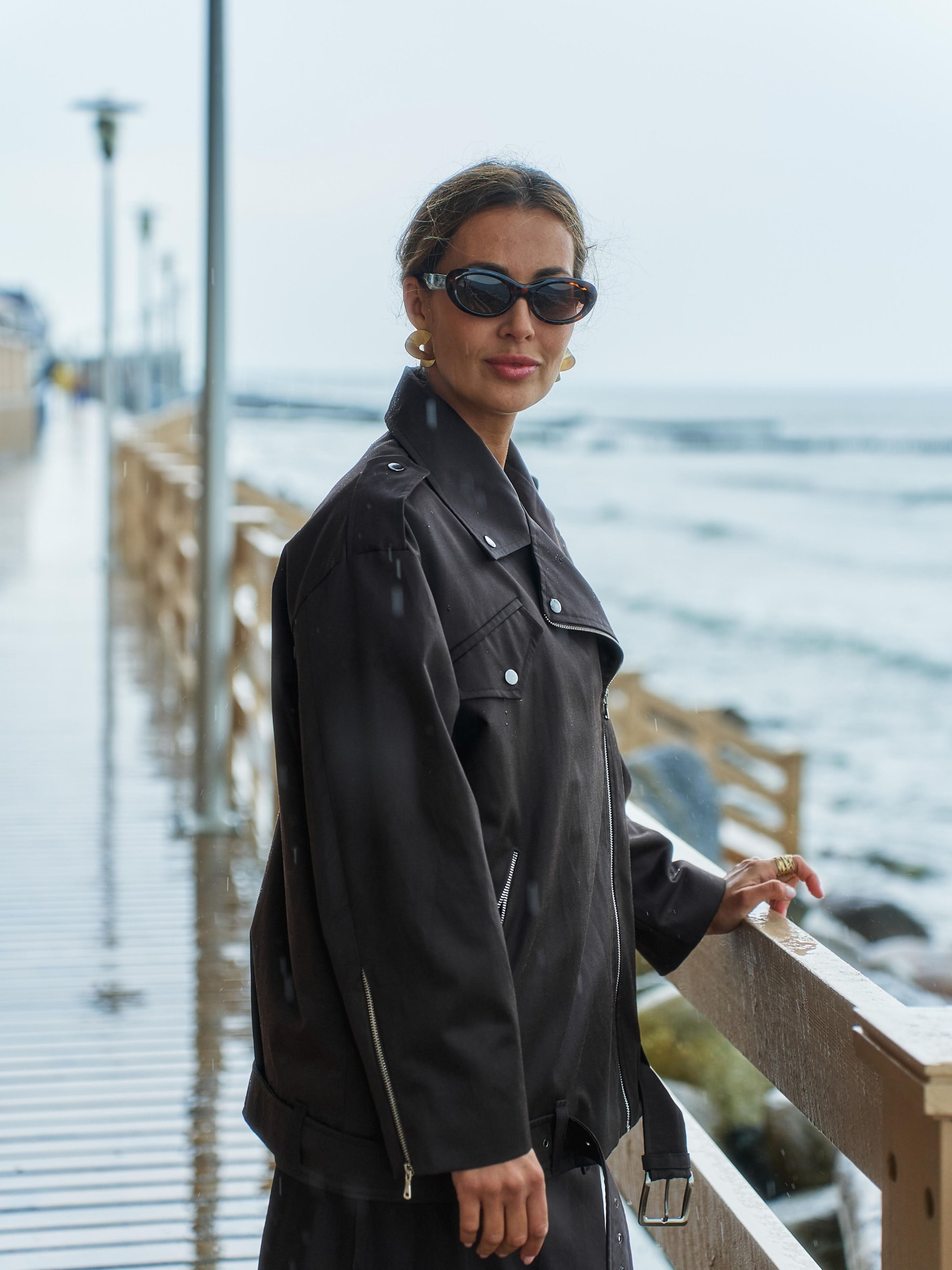 woman_kosukha_black_color